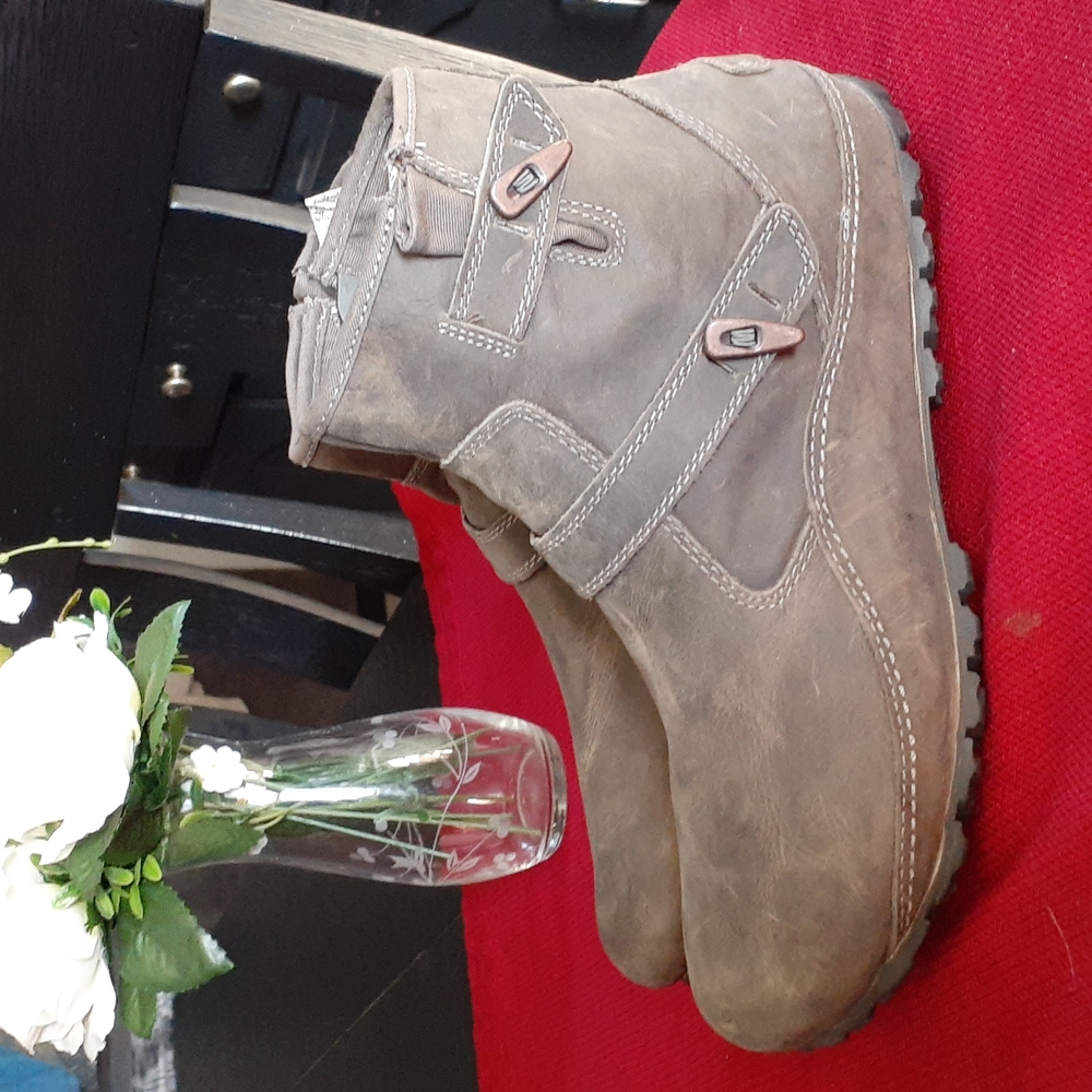 Merrell Brown Ankle Boots 9.5